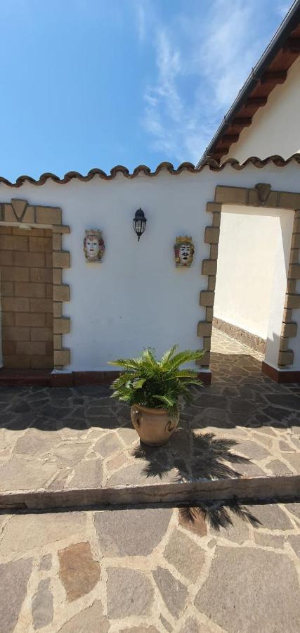 טראביה Villa Marianna Con Piscina Privata Ampi Spazi Esterni E Wifi Free מראה חיצוני תמונה